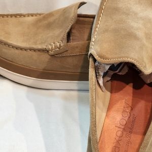 Tommy Bahama loafers